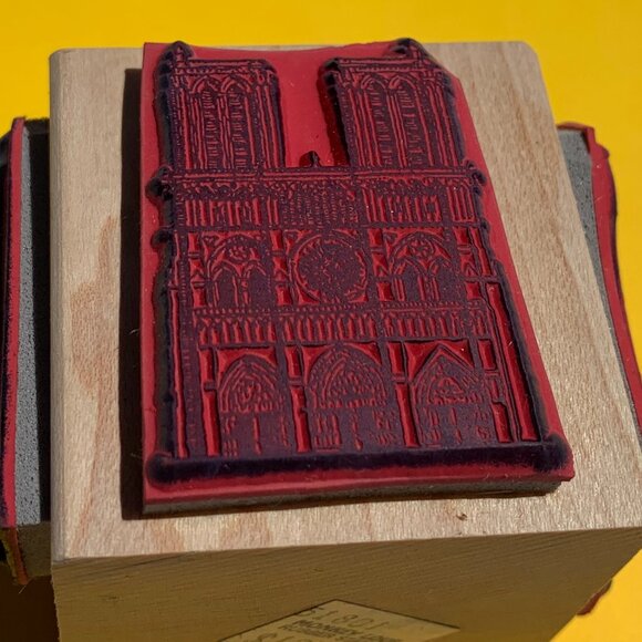 8 French Paris-themed stamps - Picture 7 of 15